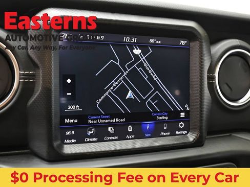 Used 2023 Jeep Wrangler Unlimited Sahara AWD/4WD image 19