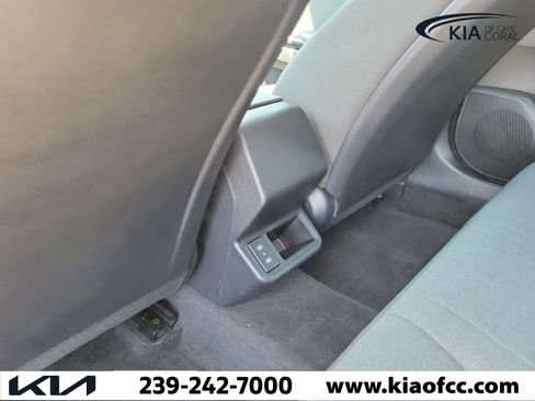 Certified 2025 Kia K4 FWD image 12