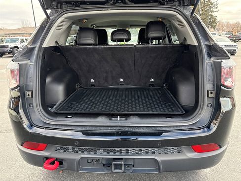 Used 2022 Jeep Compass Trailhawk w/ Trailhawk Convenience Group image 13