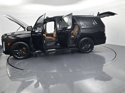 Used 2021 Cadillac Escalade Sport w/ Driver Assist Tech Package AWD/4WD image 65