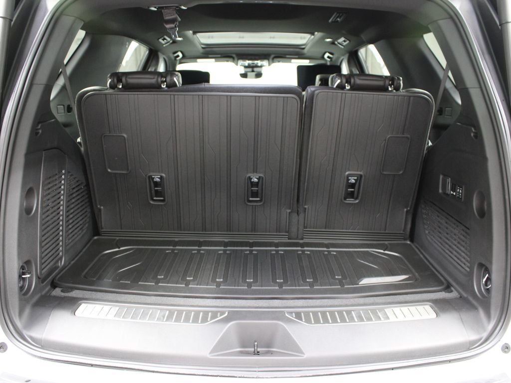 Used 2026 GMC Yukon AT4 Ultimate w/ LPO, Floor Liner Package AWD/4WD image 51