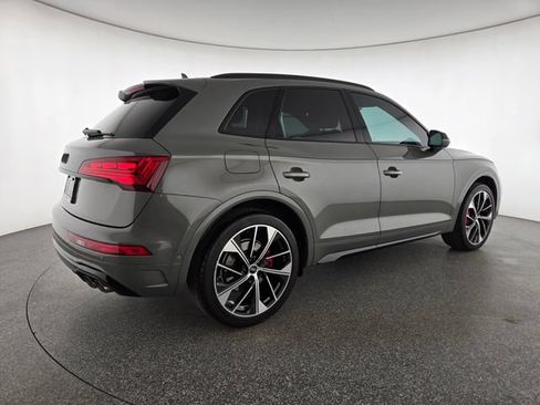 Used 2023 Audi SQ5 Prestige AWD/4WD image 2