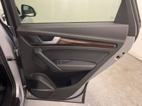 Used 2018 Audi Q5 2.0T Premium Plus w/ Premium Plus Package AWD/4WD image 30