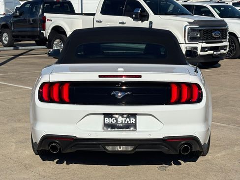 Used 2020 Ford Mustang Premium image 5