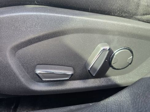Used 2016 Ford Fusion SE FWD image 14