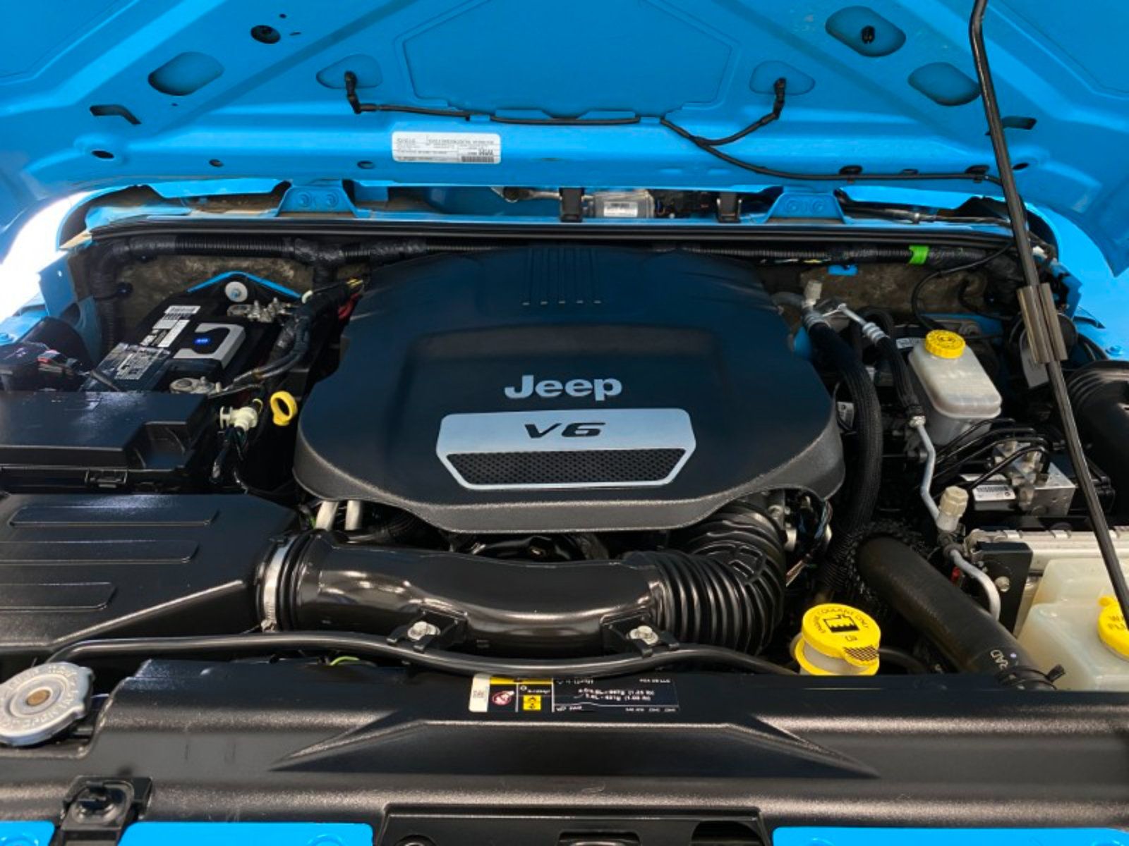 Used 2017 Jeep Wrangler Unlimited Sport AWD/4WD image 16