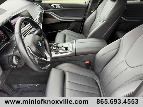 Used 2021 BMW X5 xDrive40i w/ Premium Package image 11