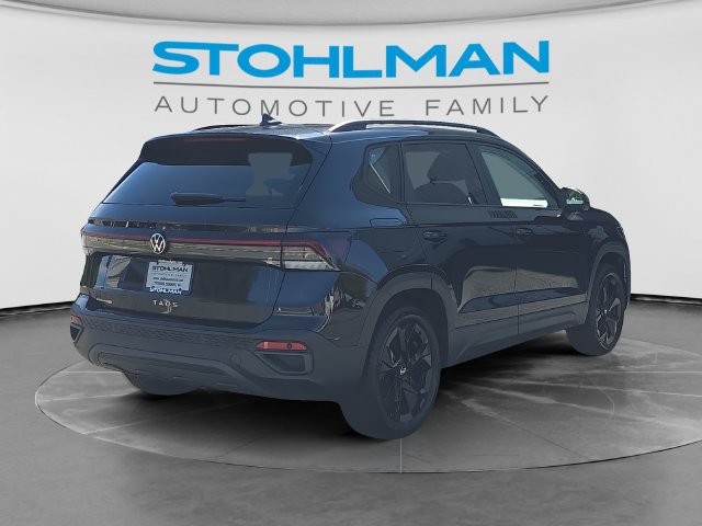 Certified 2026 Volkswagen Taos SE FWD image 5