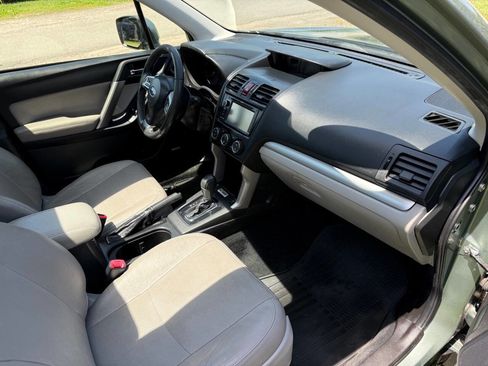 Used 2015 Subaru Forester 2.5i Touring w/ Eyesight & Navigation System AWD/4WD image 17