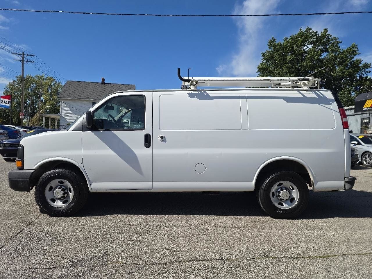 Used 2013 Chevrolet Express 2500 RWD image 8