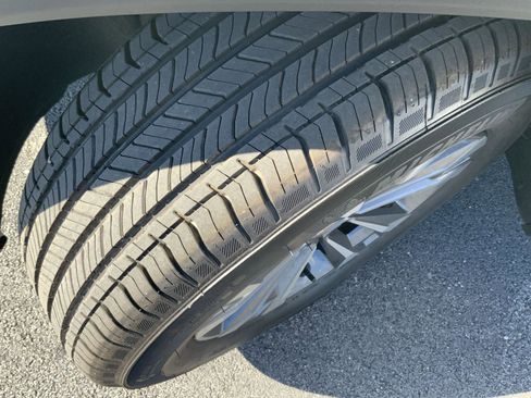 New 2026 Chevrolet Equinox LT w/ Convenience Package II image 21