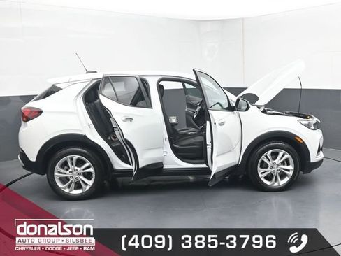Used 2021 Buick Encore GX Preferred w/ Cold Weather Comfort Package image 21