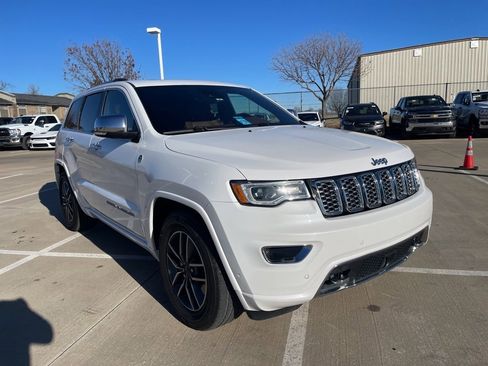 Used 2021 Jeep Grand Cherokee Overland image 1