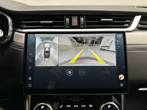 Used 2021 Jaguar XF R-Dynamic SE image 16