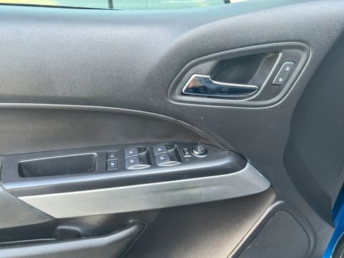 Used 2022 Chevrolet Colorado ZR2 AWD/4WD image 12