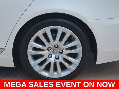 Used 2016 Lexus LS 460 w/ Comfort Package RWD image 37