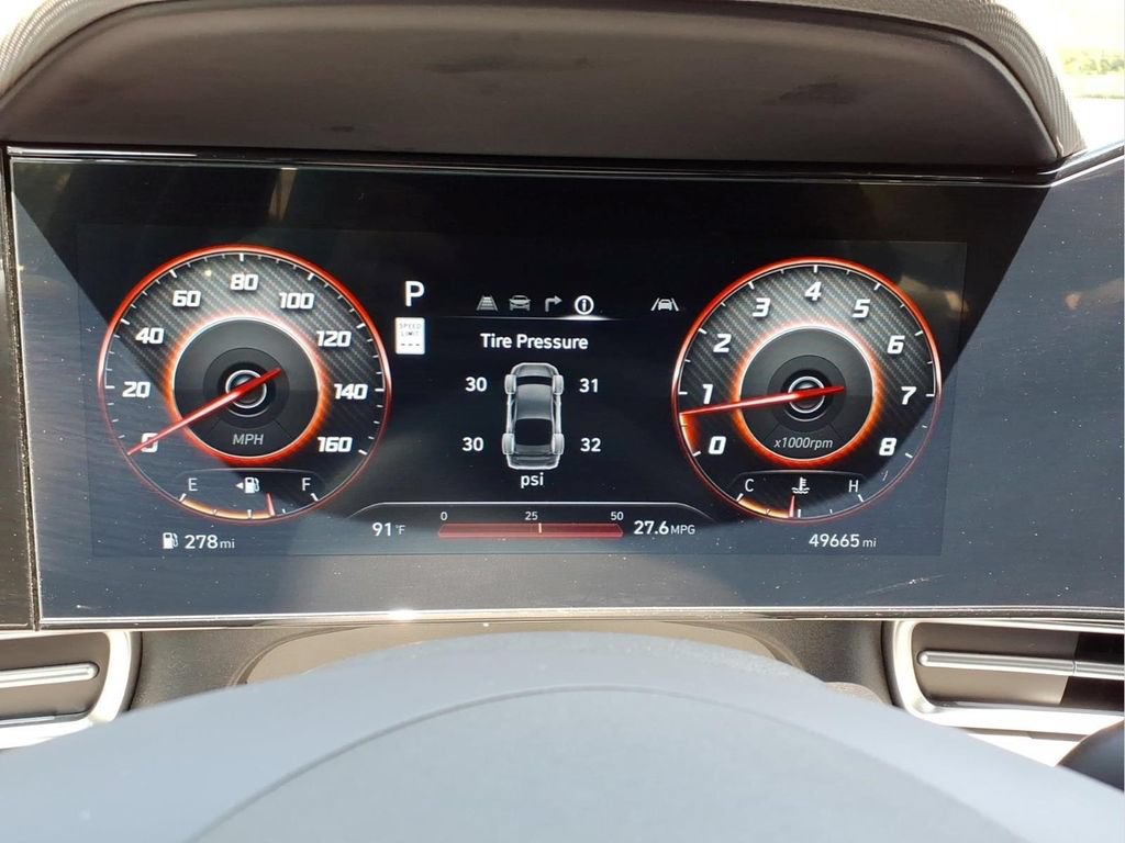 Used 2025 Hyundai Elantra SEL FWD image 14