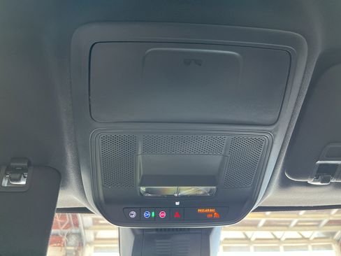 New 2026 Chevrolet Equinox LT w/ Convenience Package II FWD image 26