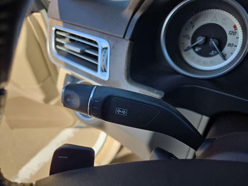 Used 2016 Mercedes-Benz E 350 Sedan image 25