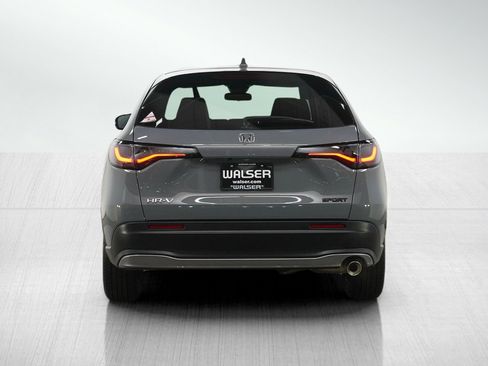 Used 2025 Honda HR-V Sport image 4