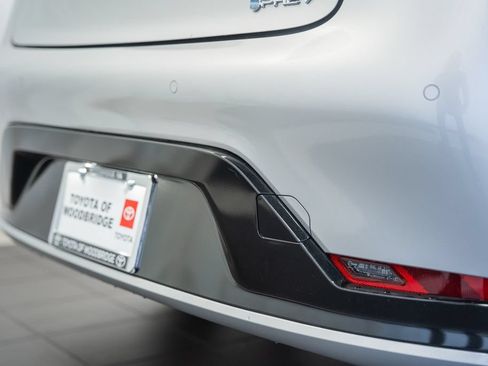 New 2026 Toyota Prius Plug-In Hybrid FWD image 7