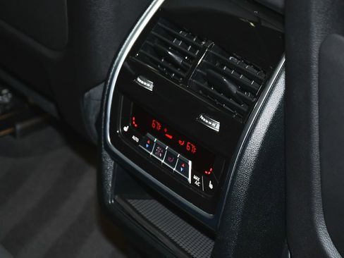 Used 2024 BMW X5 M60i AWD/4WD image 57