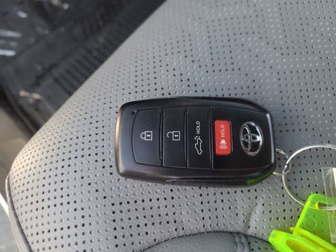 Used 2025 Toyota Tundra Limited w/ TRD Off-Road Package image 28