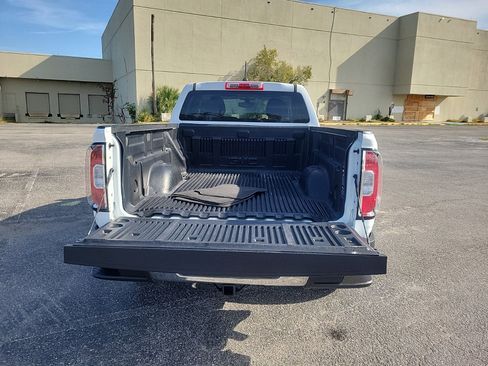 Used 2019 GMC Canyon 2WD Crew Cab w/ Convenience Package image 7