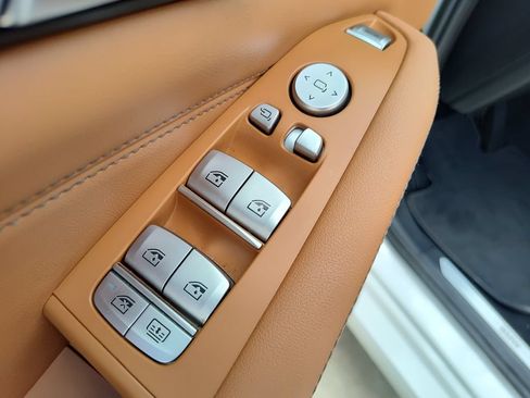 Used 2024 BMW X7 xDrive40i w/ Premium Package AWD/4WD image 23
