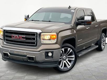 Used 2015 GMC Sierra 1500 SLT w/ SLT Crew Cab Value Package