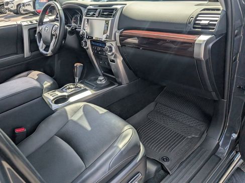 Used 2024 Toyota 4Runner Limited image 18