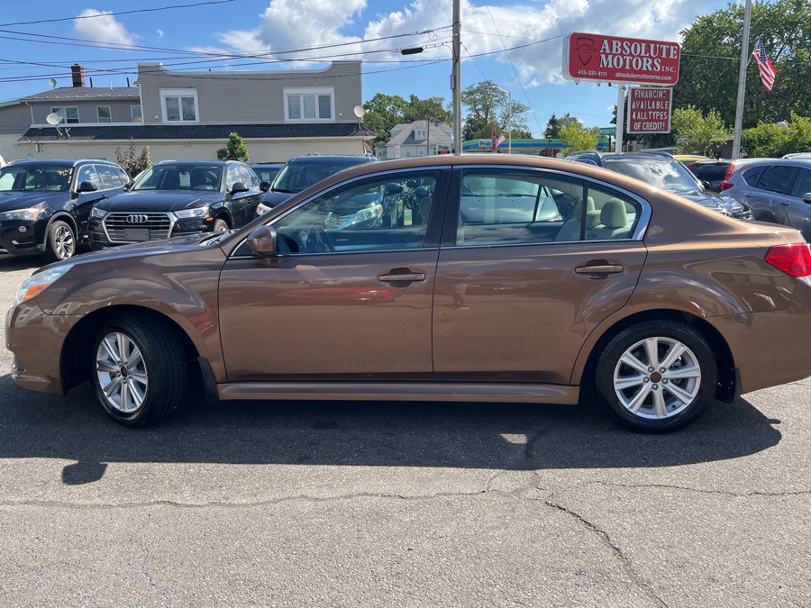 Used 2011 Subaru Legacy 2.5i Premium AWD/4WD image 8