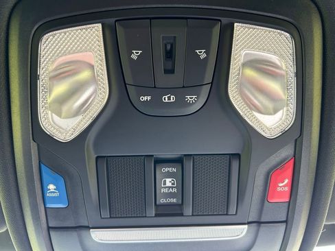 Used 2022 RAM 1500 Big Horn RWD image 31