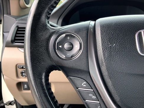 Used 2017 Honda Ridgeline RTL image 22