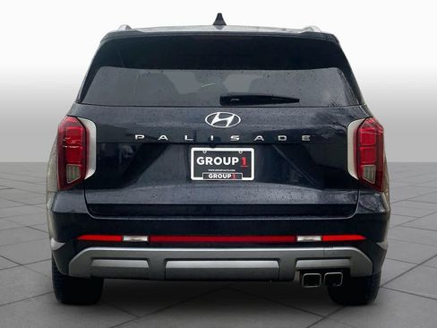 Used 2024 Hyundai Palisade Limited FWD image 8