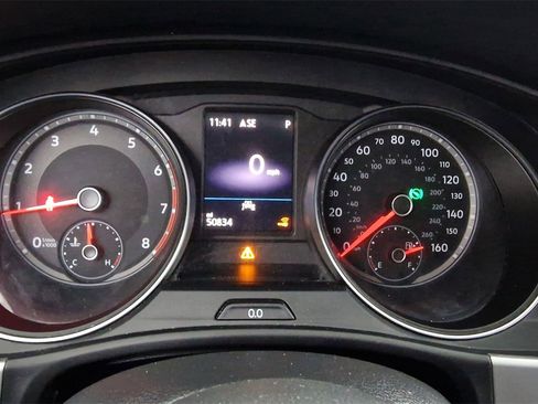 Used 2021 Volkswagen Atlas SE w/ Panoramic Sunroof Package image 14