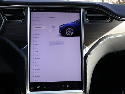 Used 2016 Tesla Model X 90D image 46