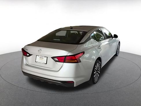 Used 2026 Nissan Altima 2.5 SV FWD image 12