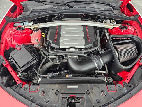 Used 2016 Chevrolet Camaro SS image 21