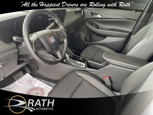 Used 2025 Buick Encore GX Preferred FWD image 12