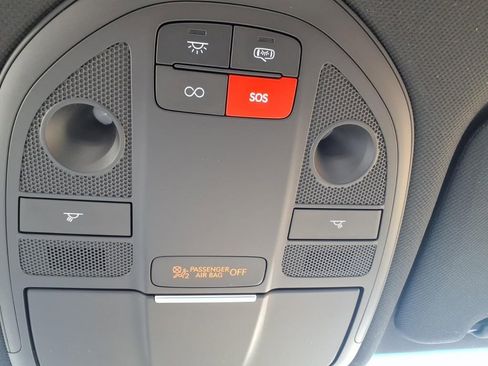 New 2026 Genesis G70 2.5T image 24