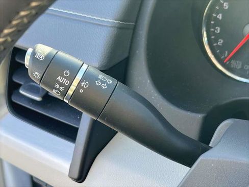 Used 2022 GMC Terrain Denali image 25