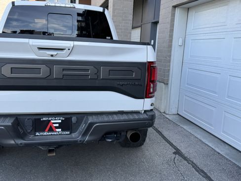 Used 2019 Ford F150 Raptor w/ Equipment Group 802A Luxury AWD/4WD image 6