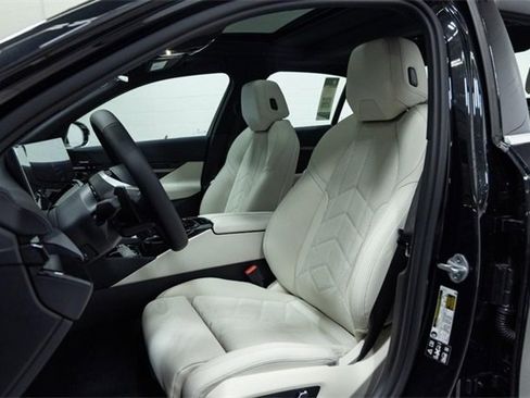 New 2026 BMW 530i xDrive w/ Premium Package image 24