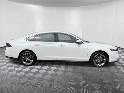 Used 2024 Honda Accord EX image 7