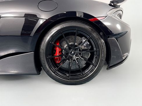 Used 2020 McLaren 600LT Spider RWD image 29