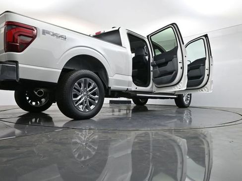 New 2025 Ford F150 Lariat w/ Equipment Group 502A High image 40