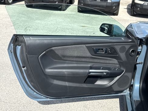 Used 2025 Ford Mustang GT RWD image 13