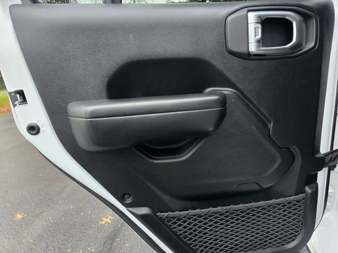 Used 2020 Jeep Wrangler Unlimited Sport image 25