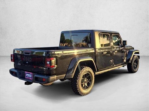 Used 2024 Jeep Gladiator Sport AWD/4WD image 5